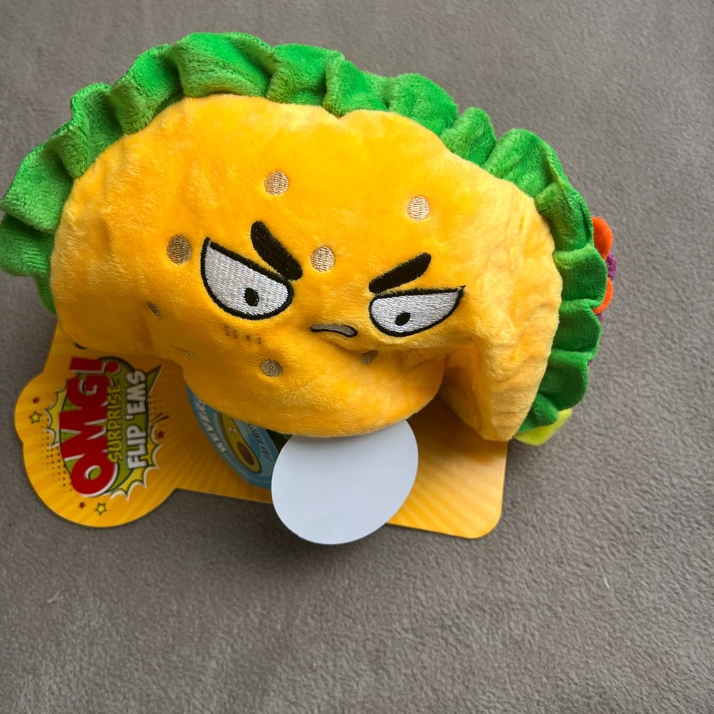Reversible Avocado Taco OMG Surprise Dog Toy Green Yellow - Picture 2 of 6